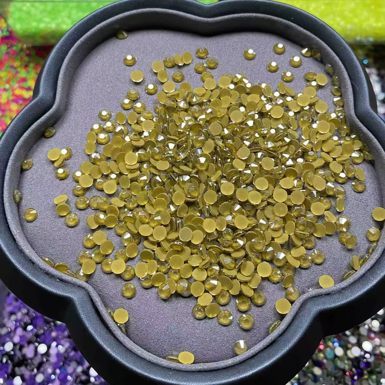 Ginger, Glow in Dark, Silver Coating, Glass Crystal