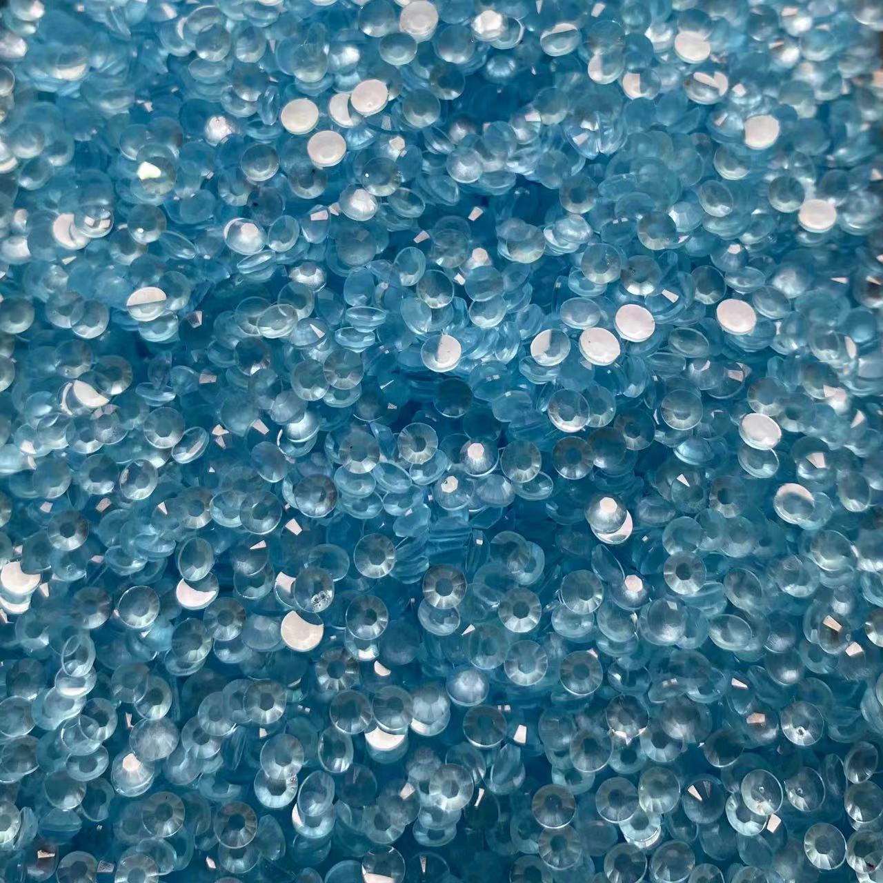 Lush Clear, Resin Rhinestone, Glow in the Dark, 3mm