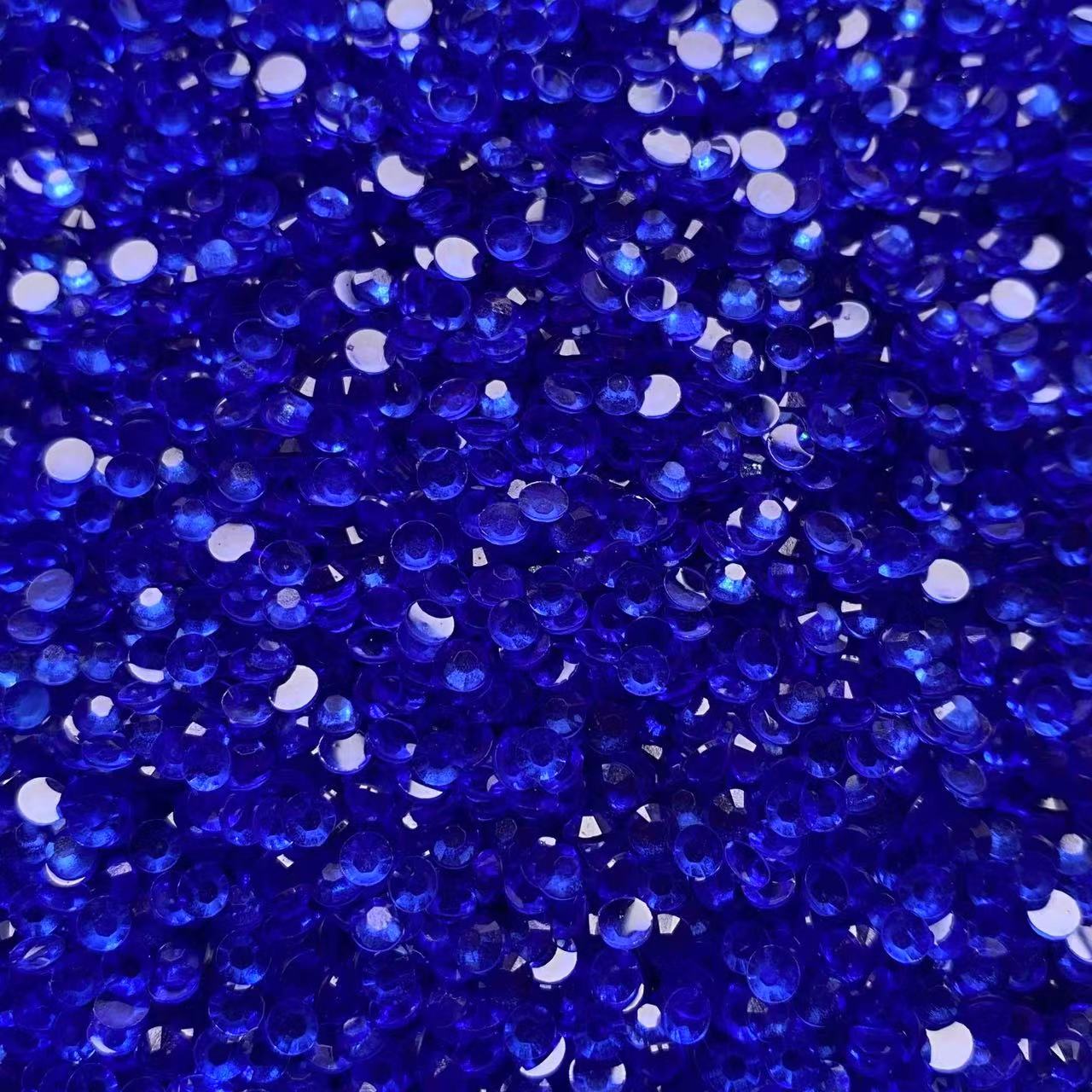 Lush Clear, Resin Rhinestone, Glow in the Dark, 3mm