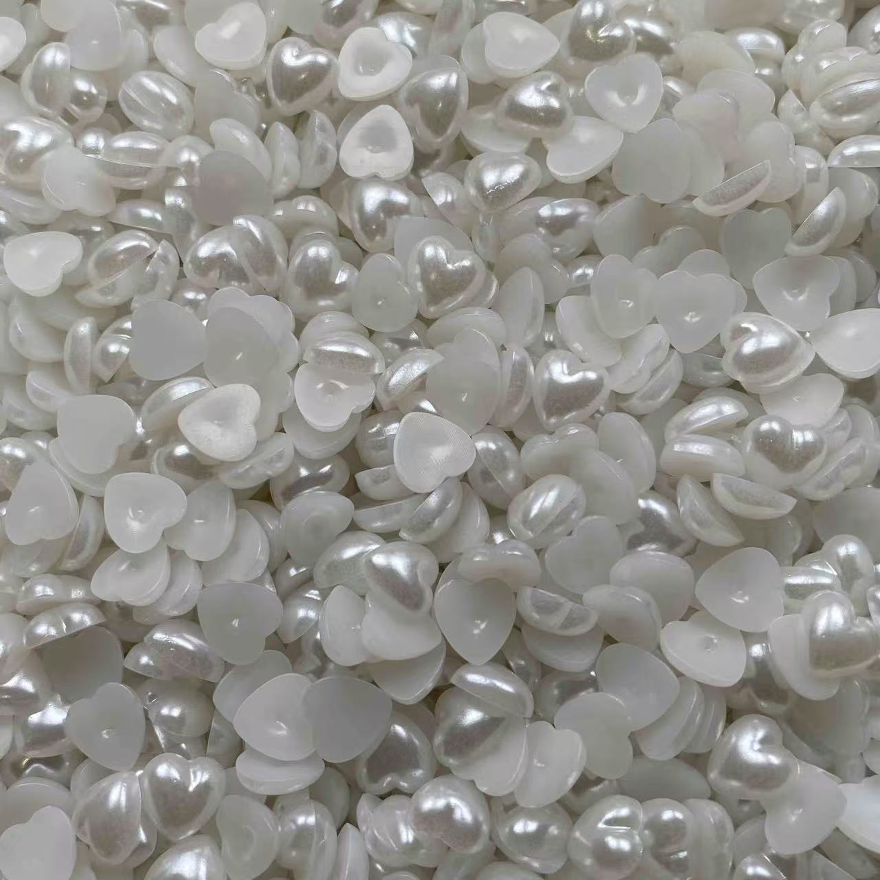 White Pearl Hearts, Flat Back 8mm