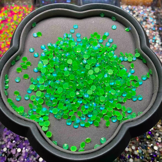 Kelly, Green Opal, Glow in Dark, Glass Crystal