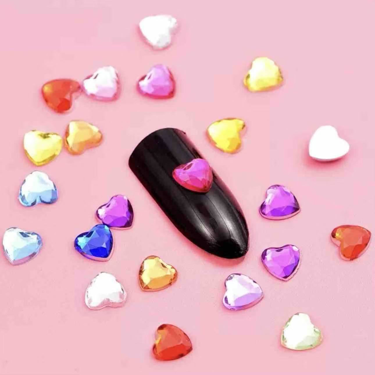 Clear Resin Hearts Multicolor 4mm